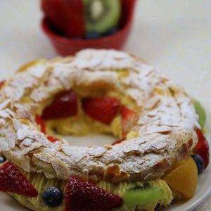 水果杏仁奶油花環泡芙 水果杏仁奶油花環泡芙