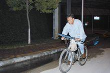 謝存義凌晨騎車上班