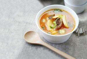 蔬菜牛腩湯 蔬菜牛腩湯