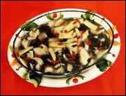 蓴菜鱸魚片 蓴菜鱸魚片