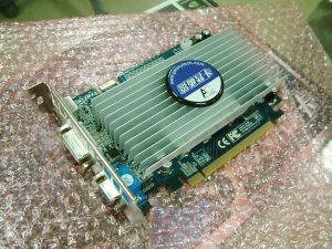 影馳7300GT悟靜版2.5ns 影馳7300GT悟靜版2.5ns