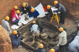 湖北隨州文峰塔曾侯墓地 湖北隨州文峰塔曾侯墓地