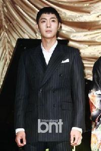 金賢重施暴事件 金賢重施暴事件