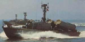 （圖）中國海軍024型飛彈快艇