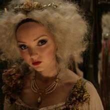 莉莉·蔻兒 莉莉·蔻兒