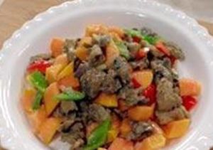 木瓜炒烏雞丁 木瓜炒烏雞丁