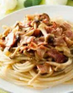 培根菌菇奶油白醬意面 培根菌菇奶油白醬意面