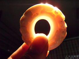 血牙[非洲最好的象牙的俗稱]