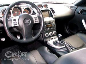 尼桑350Z