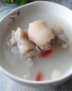 杏仁豬蹄湯 杏仁豬蹄湯