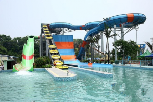 日月潭水上樂園