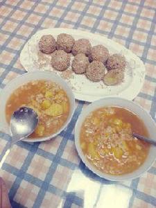 芝麻糯米地瓜丸子 芝麻糯米地瓜丸子