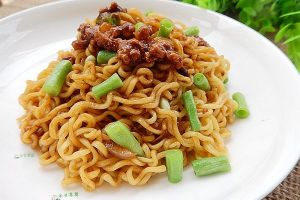 肉醬豇豆拌麵 肉醬豇豆拌麵