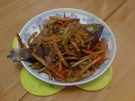 乾煎白鯽魚 乾煎白鯽魚