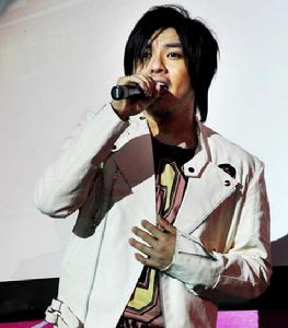 《相容》 《相容》