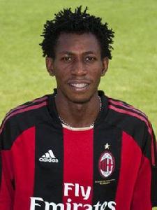 納姆迪·奧杜阿馬迪 納姆迪·奧杜阿馬迪