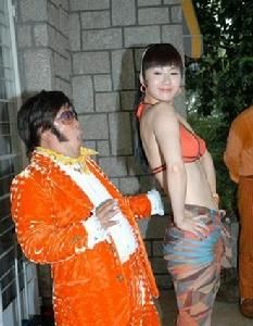 《七擒七縱七色狼》