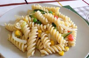 螺絲粉沙拉 螺絲粉沙拉