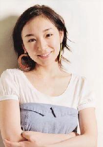 加護亞依 加護亞依