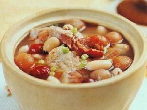 花生圓肉排骨湯 花生圓肉排骨湯