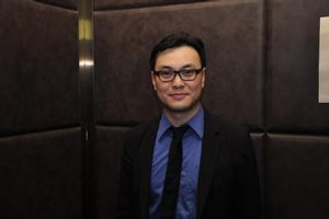 聯合創始人 聯合創始人