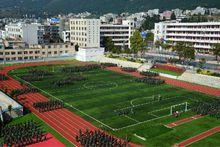 大方三中2013軍訓足球場全景