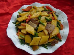 蒜苔南瓜糕 蒜苔南瓜糕