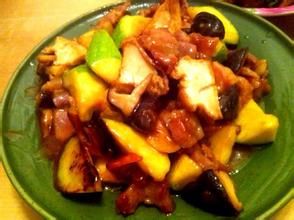 蘑菇燴肉片 蘑菇燴肉片