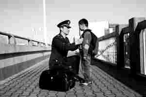 《中尉》 《中尉》