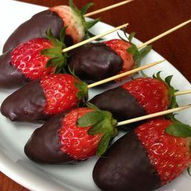 朱古力草莓棒棒糖