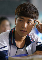 謝倫   演員 張海宇