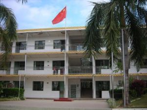 勐臘縣勐侖鎮中學 勐臘縣勐侖鎮中學