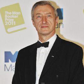 朱利安·巴恩斯 朱利安·巴恩斯