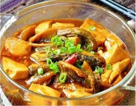 泥鰍燉豆腐 泥鰍燉豆腐