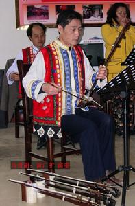 （圖）德保民間樂器：馬骨胡