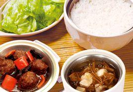 原盅蒸飯 原盅蒸飯