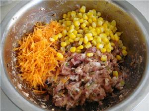 玉米豬肉飯 玉米豬肉飯