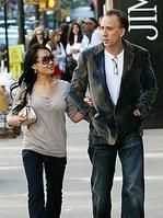 凱奇與現任妻子