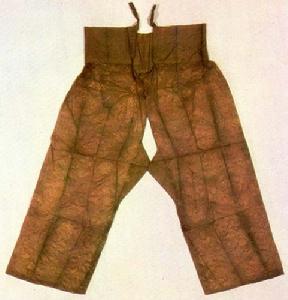 “羅開襠褲”出土於福州南宋的黃昇墓