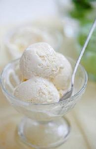 鮮奶冰淇淋 鮮奶冰淇淋