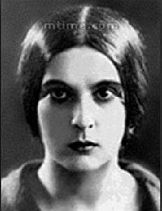 朱麗婭·索恩澤娃 朱麗婭·索恩澤娃