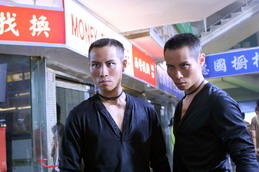 梁冠堯梁冠舜飾銅頭鐵頭