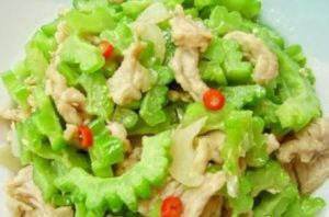 苦瓜拌雞片 苦瓜拌雞片