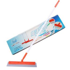 優倍斯特魔法掃把