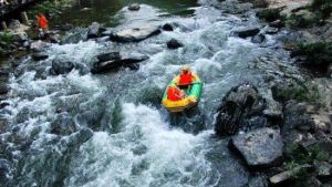 響水洞漂流 響水洞漂流