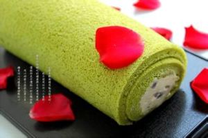 抹茶蜜豆戚風卷 抹茶蜜豆戚風卷