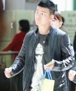 劉石堅[工體拿鐵酒吧董事]