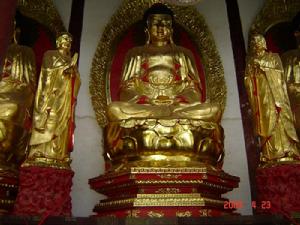 金閣寺大雄寶殿的佛像