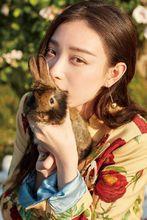 2017.10《時尚芭莎》港版周年刊（內頁）