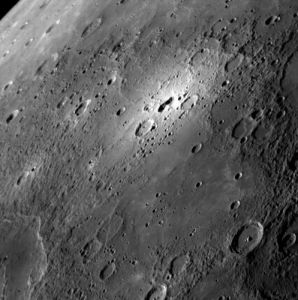 信使號發回的水星表面照片